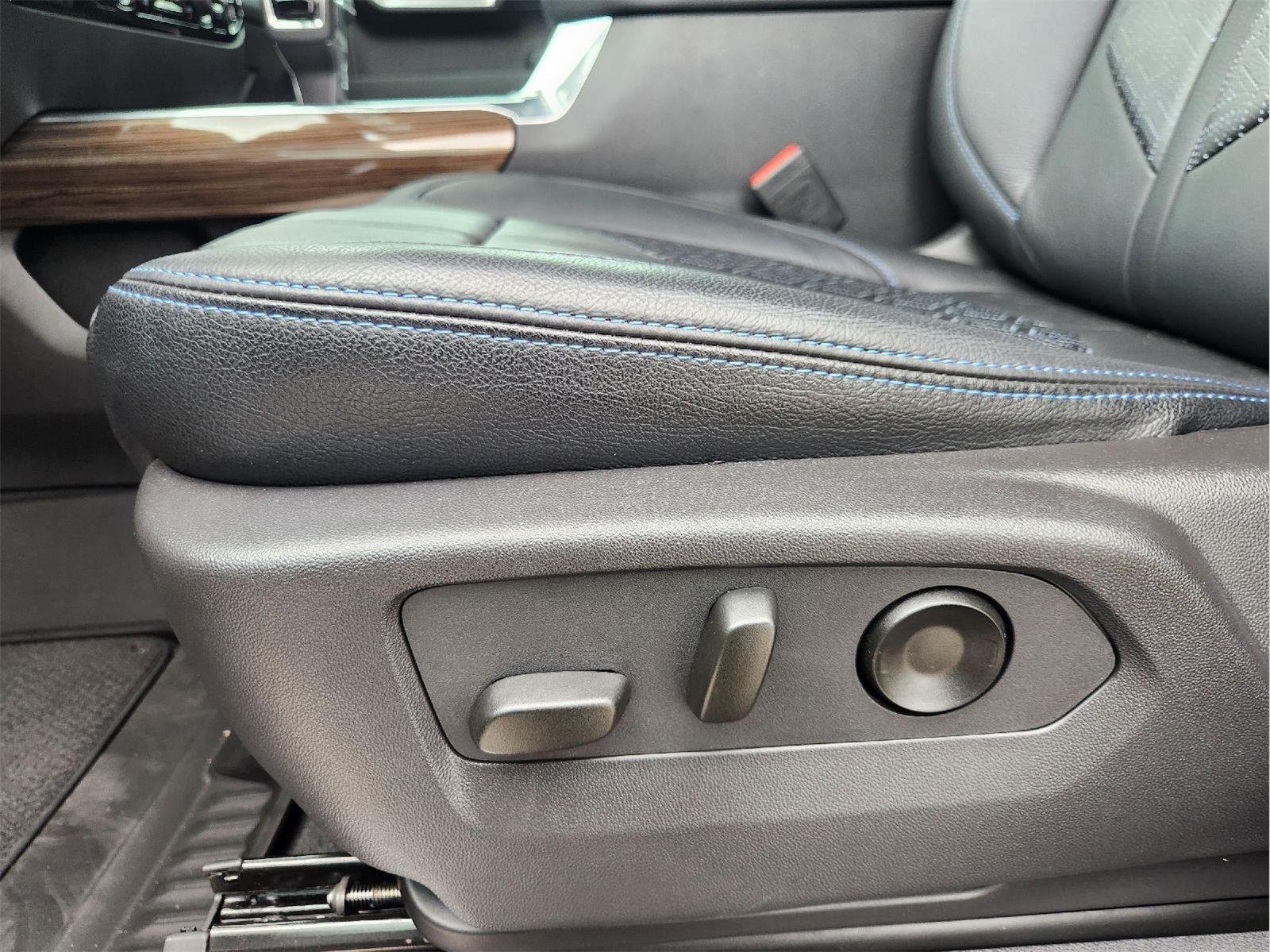 2024 Chevrolet Silverado 1500 photo 24 of 33