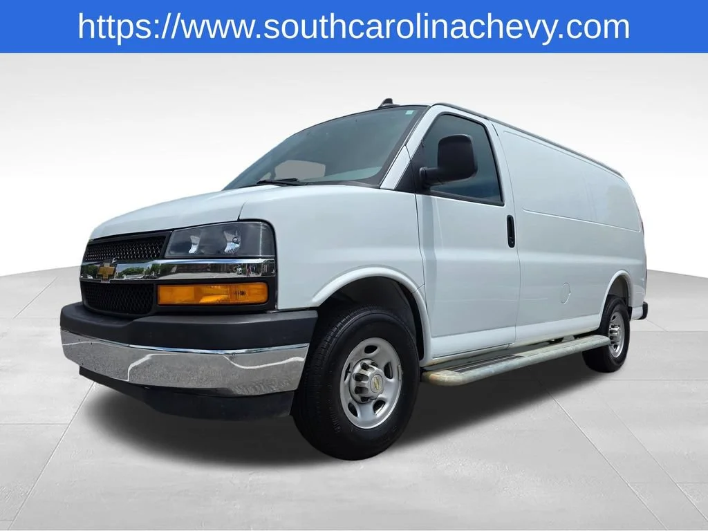 Used 2025 Summit White Chevrolet WT image 32