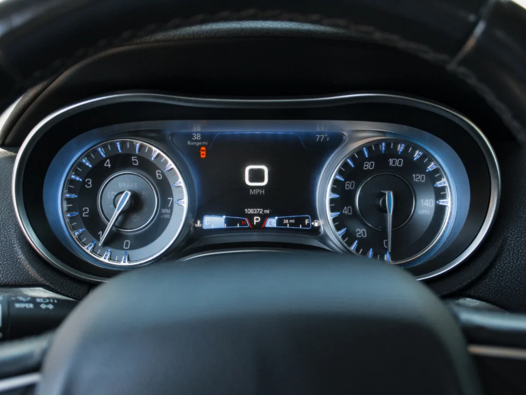 Used 2018 Gloss Black Chrysler Touring image 14