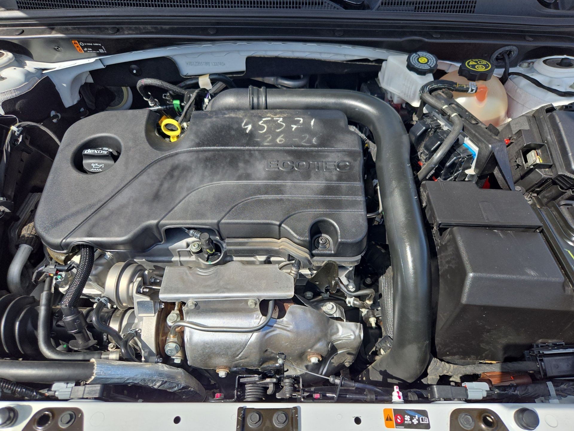 Used 2024 Summit White Chevrolet LT image 32