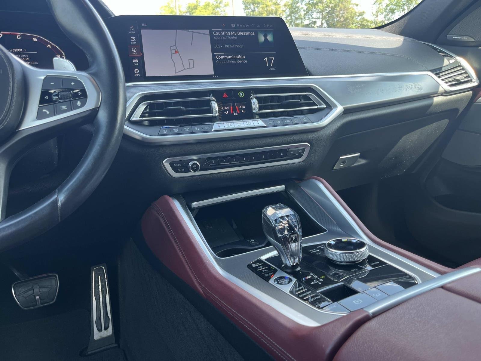 Used 2021 Mineral White Metallic BMW M50i image 16