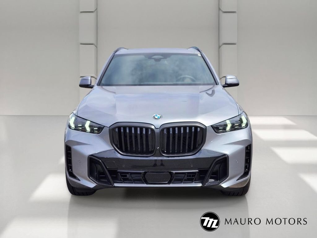 New 2026 Gray BMW xDrive40i image 7