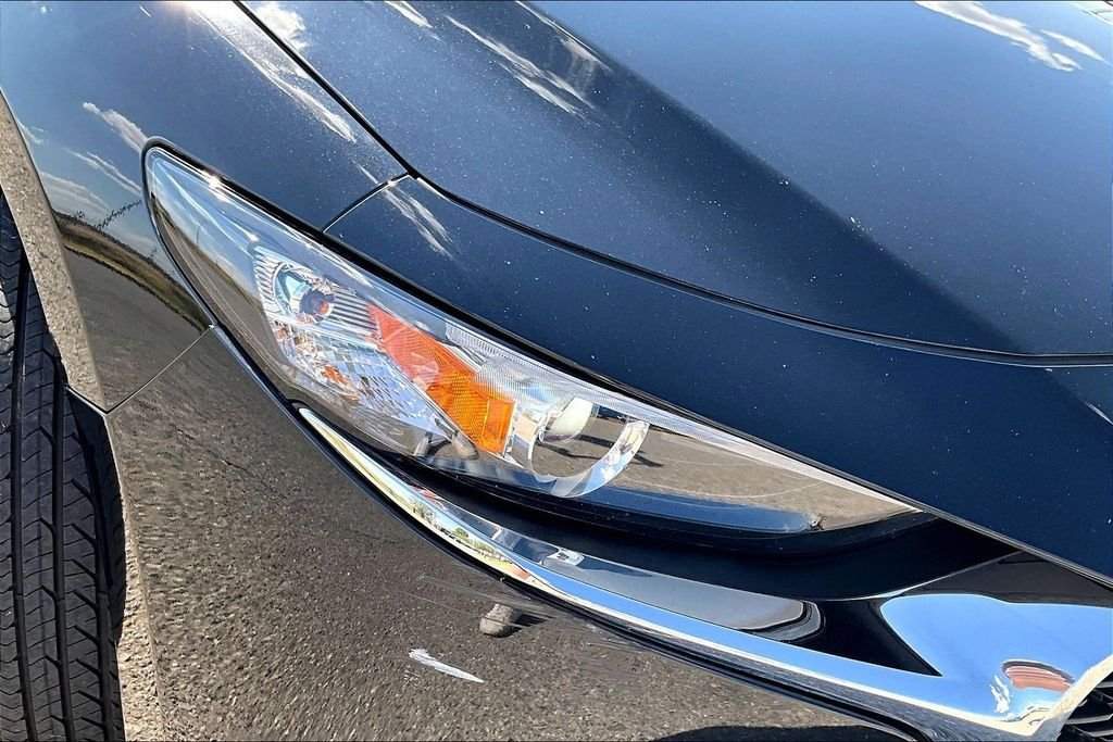 Certified Used 2022 Black Mazda Select image 26
