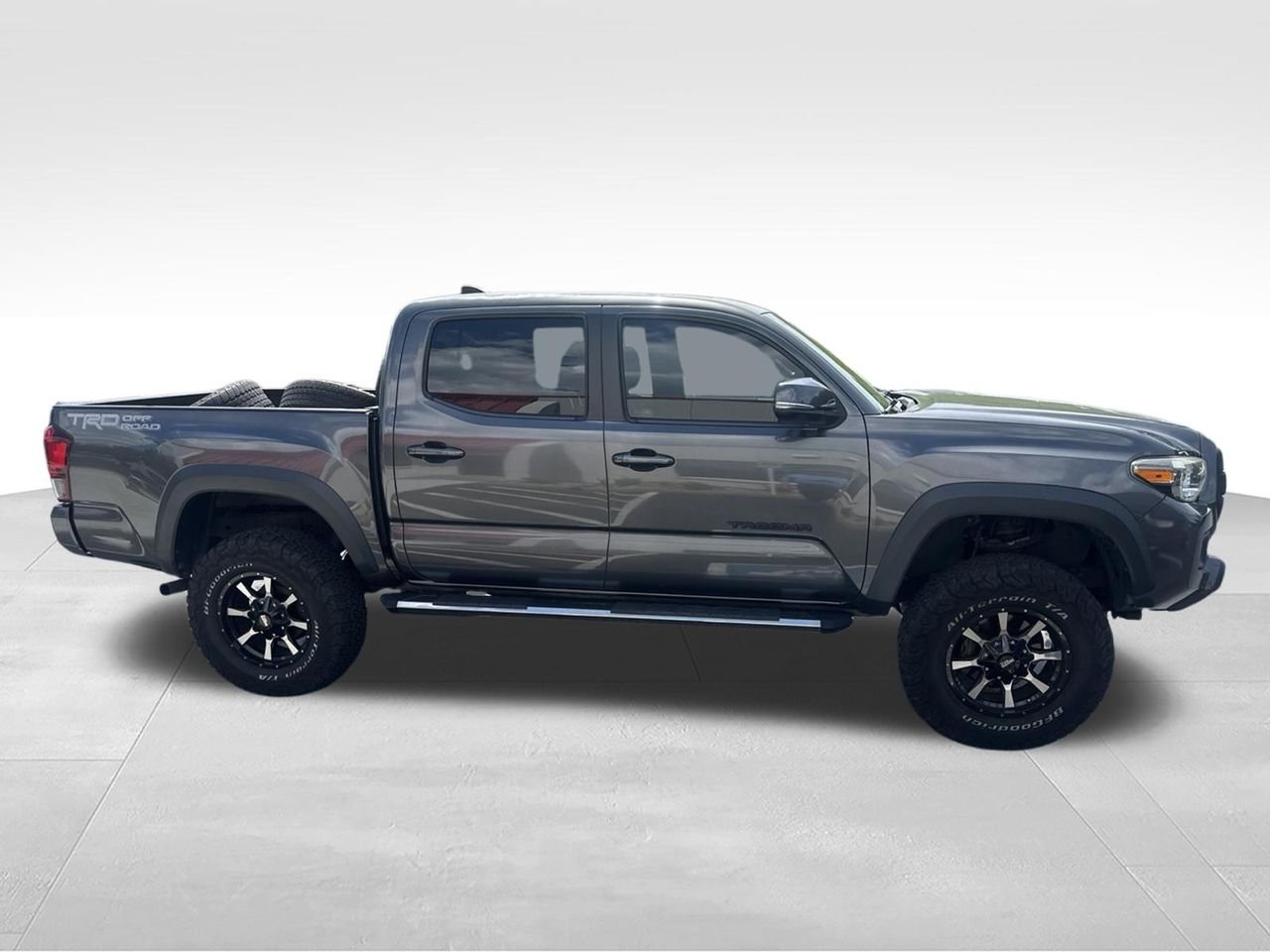 Used 2018 Gray Toyota TRD Off-Road image 4