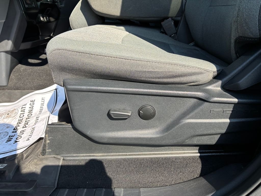 Used 2025 Gray Ford XLT image 9
