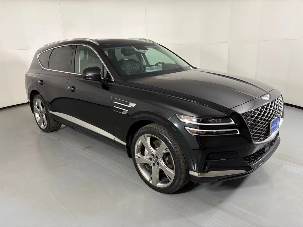 Used 2023 Black Genesis 3.5T image 2