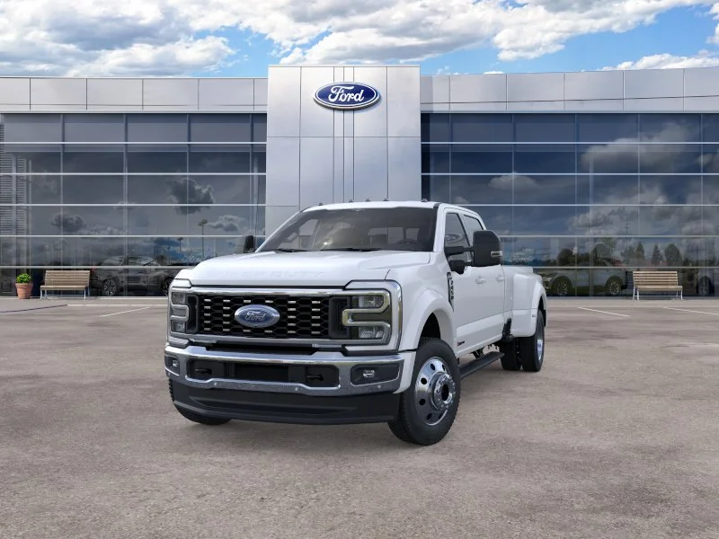 New 2026 Star White Metallic Tri-Coat Ford F-450® Lariat® image 2
