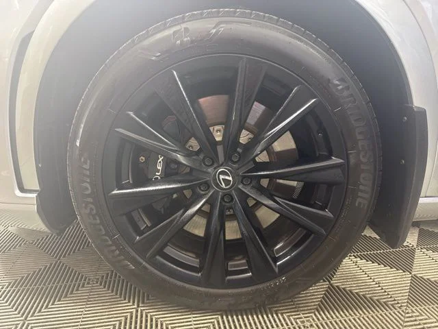 Used 2023 Iridium Lexus 500h F SPORT Performance image 10