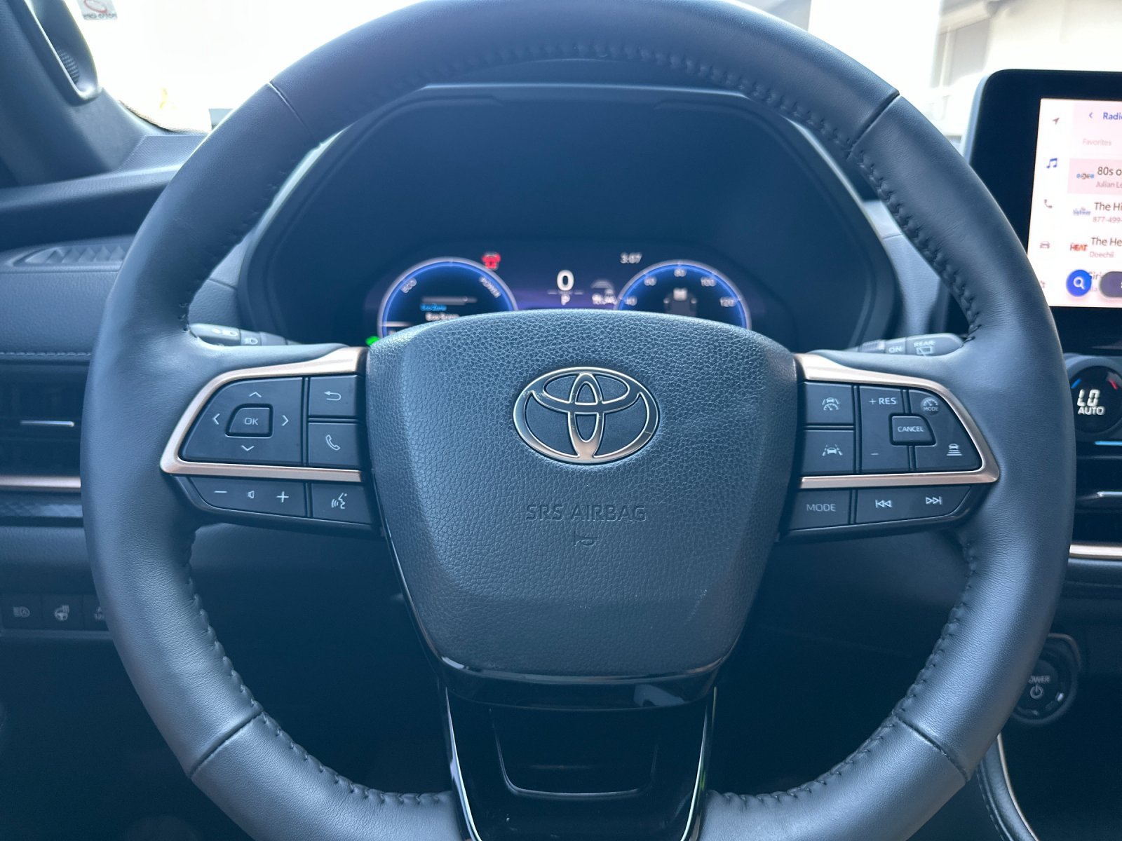 Used 2025  Toyota Hybrid MAX Limited image 24