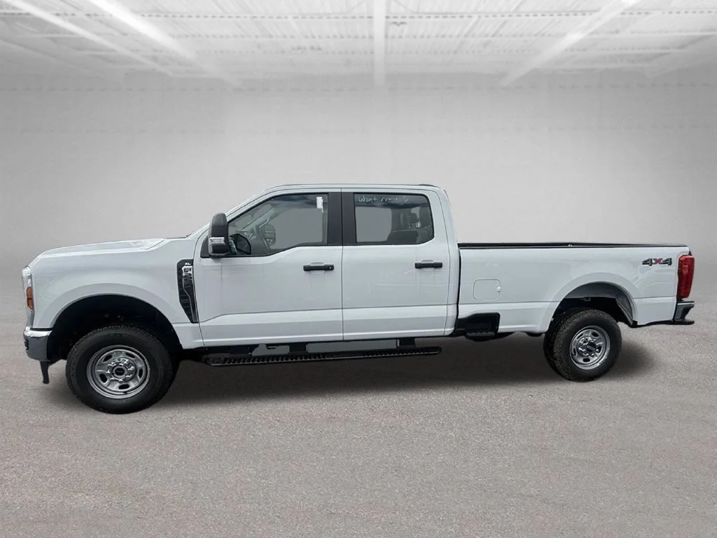New 2026 Oxford White Ford F-250® XL image 9