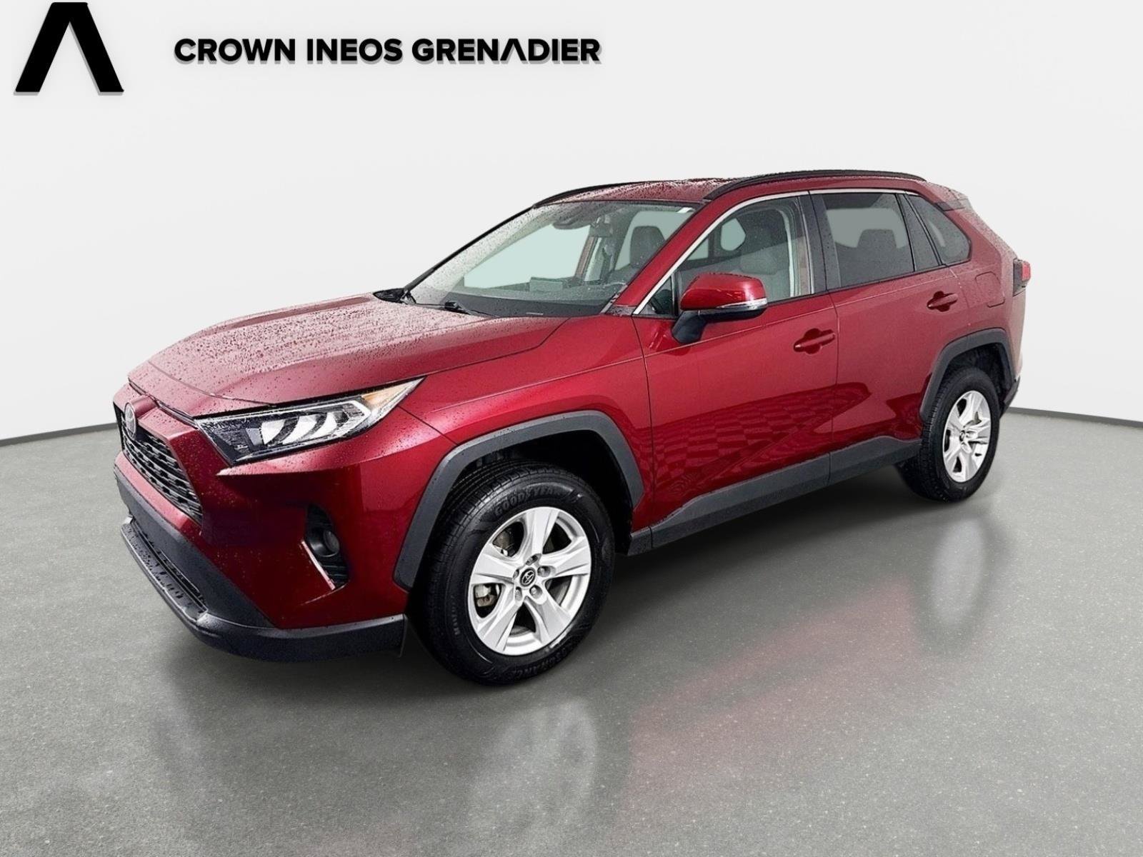 Used 2021 Ruby Flare Pearl Toyota XLE image 1