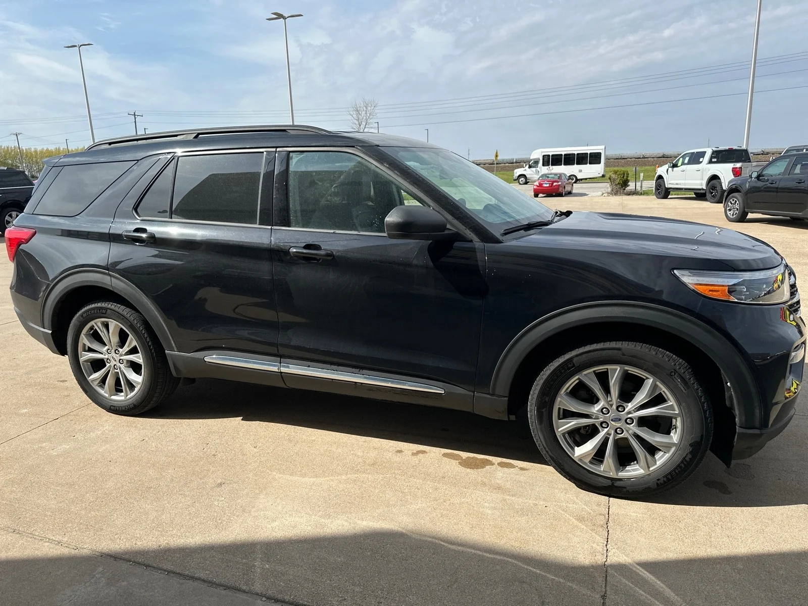 2021 Ford Explorer XLT - Photo 9