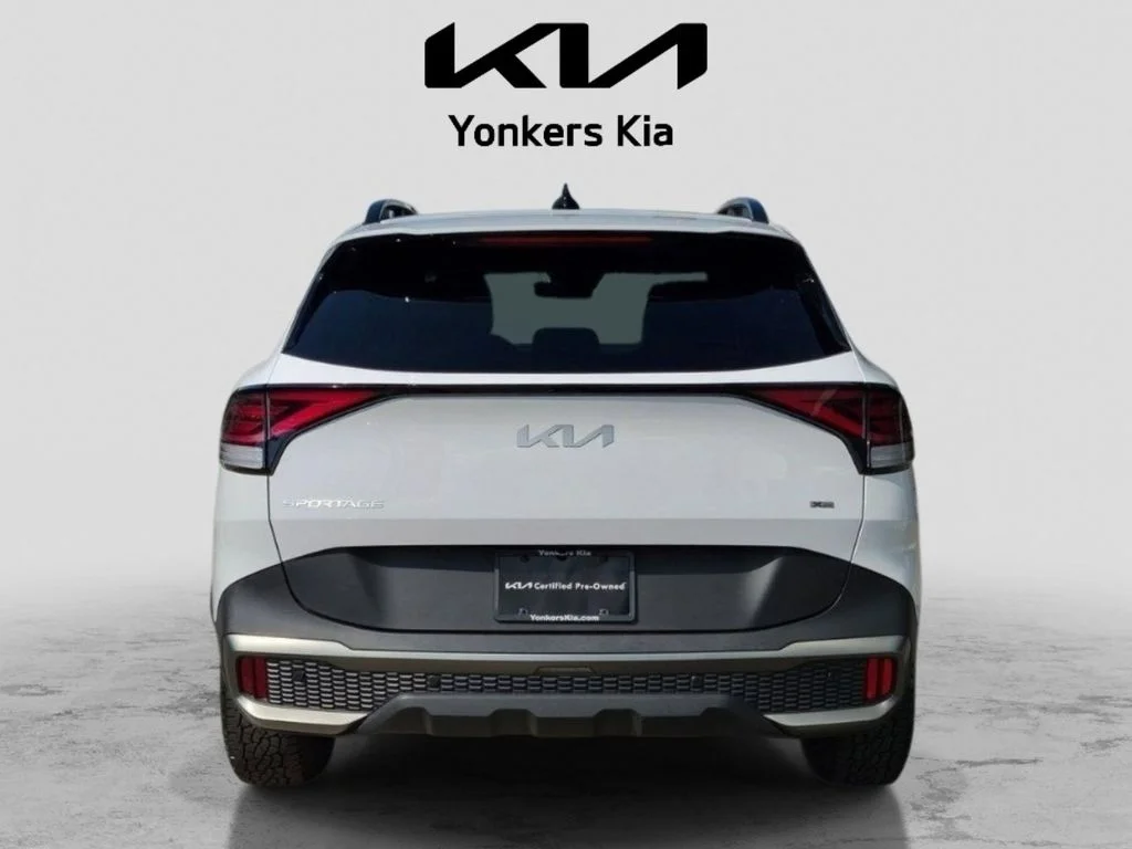 Used 2023 White Kia X-Pro Prestige image 7