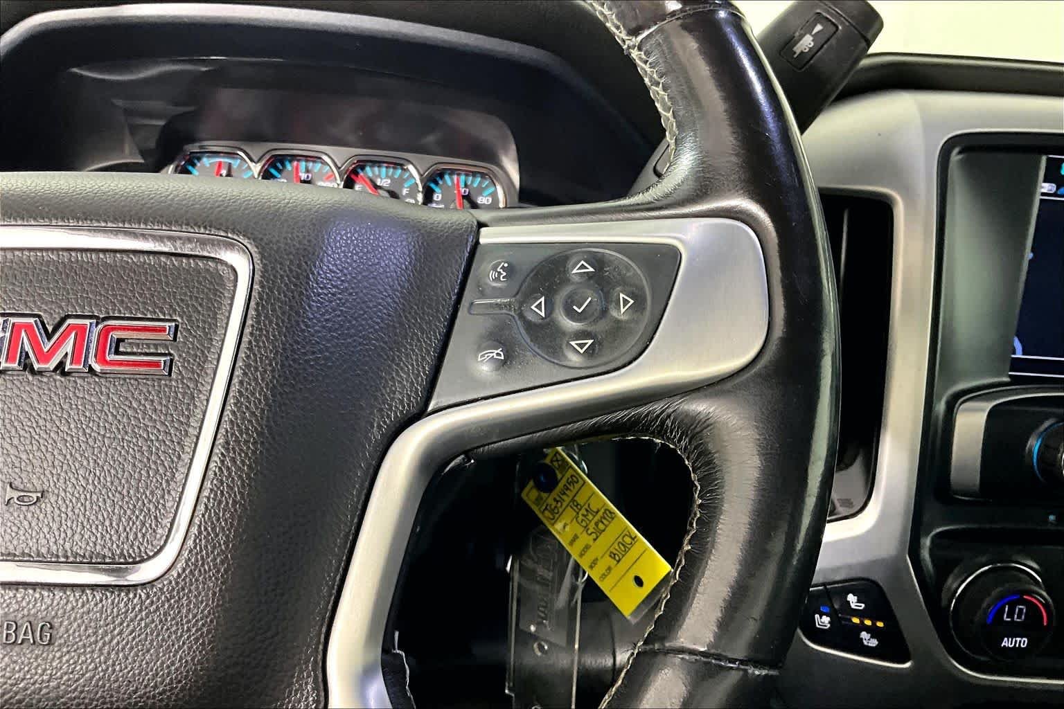 Used 2018 Onyx Black GMC SLT image 22
