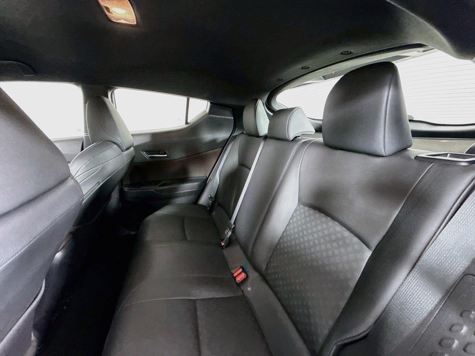 Used 2019 Blizzard Pearl Toyota Limited image 29