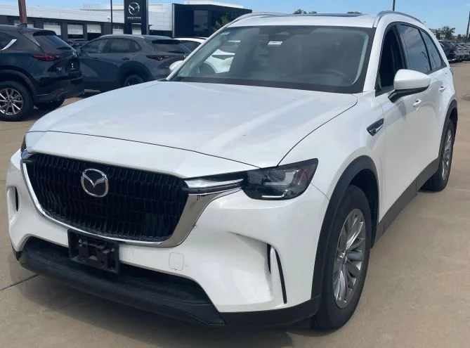 2024 Mazda CX-90 PHEV Preferred Package's photo