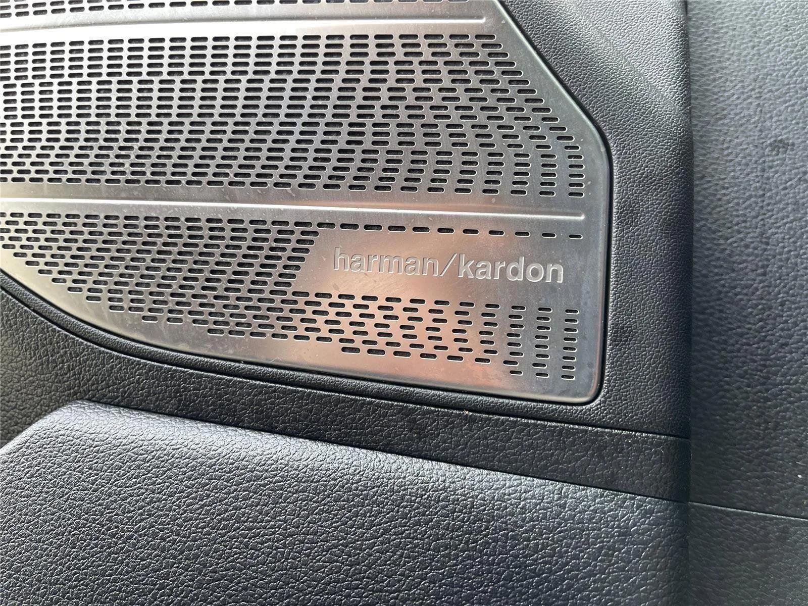 Used 2021 Black Hyundai Calligraphy image 14
