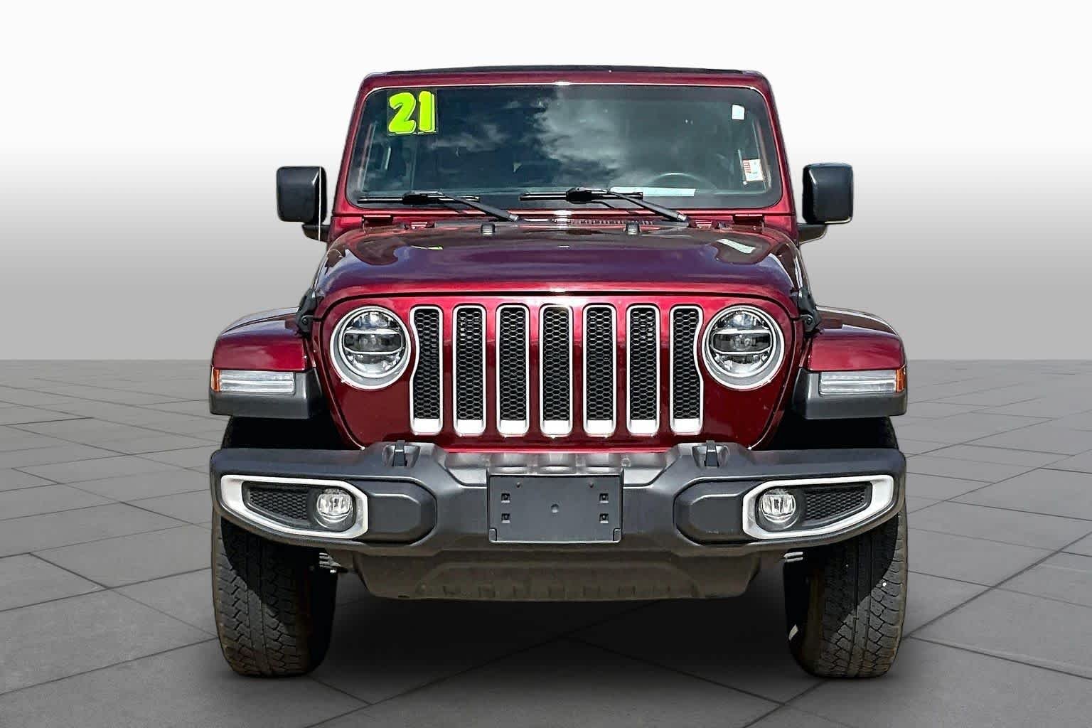 Used 2021 Snazzberry Pearlcoat Jeep Unlimited Sahara image 4