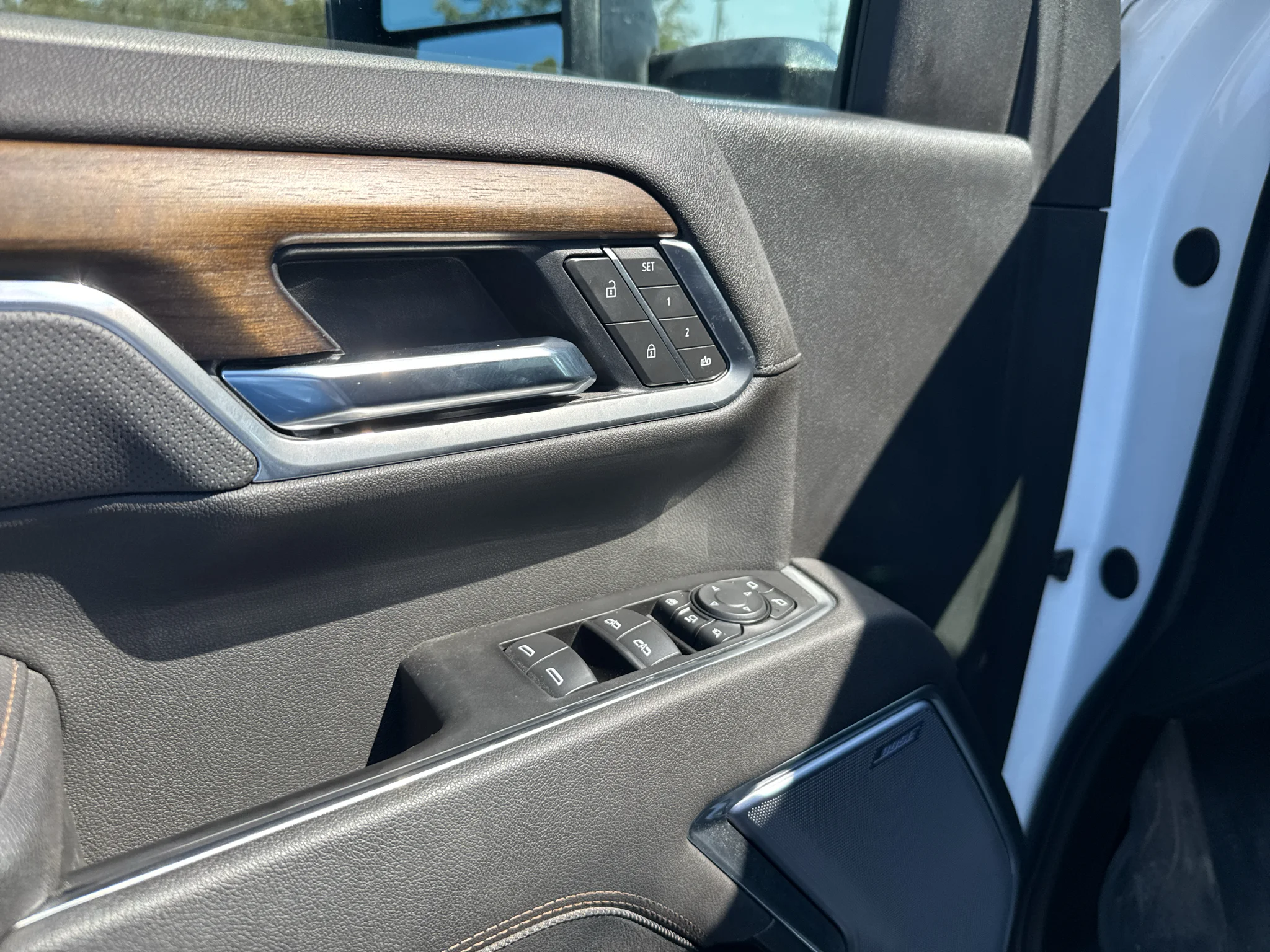 Used 2026 Summit White Chevrolet High Country image 11