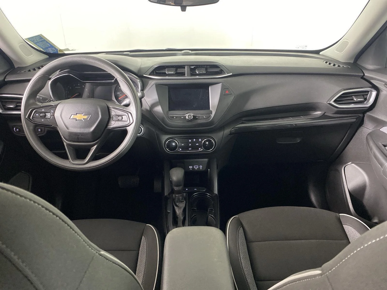 Used 2023 Sterling Gray Metallic Chevrolet LT image 23