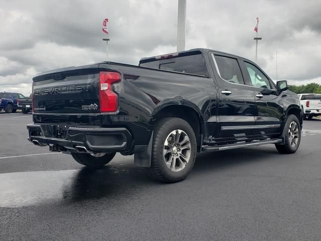 Used 2022 Black Chevrolet High Country image 5