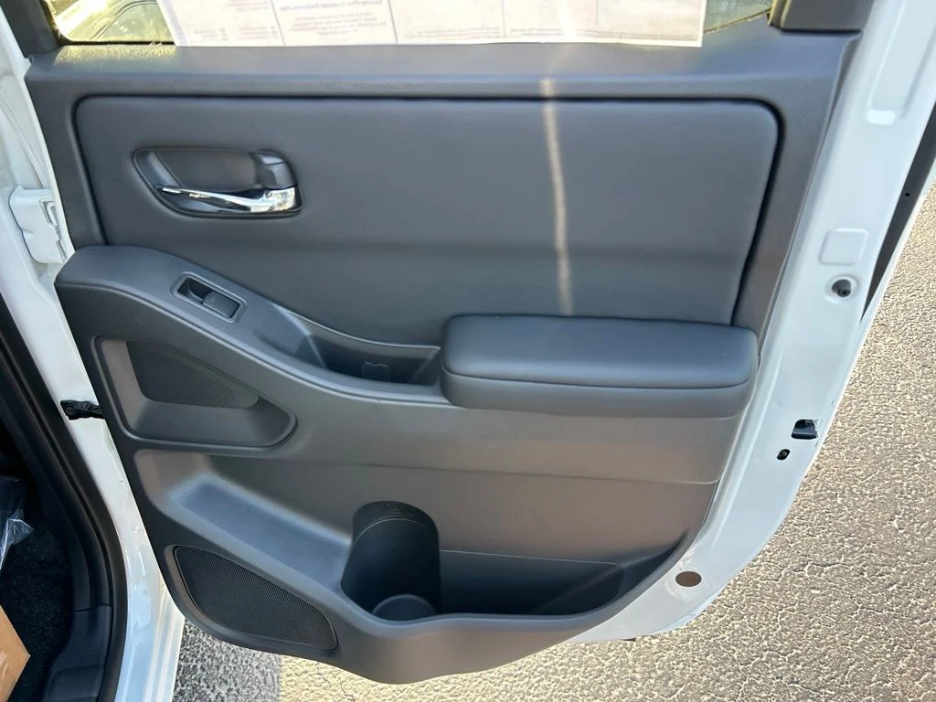 New 2026 Glacier White Nissan Crew Cab SV image 44