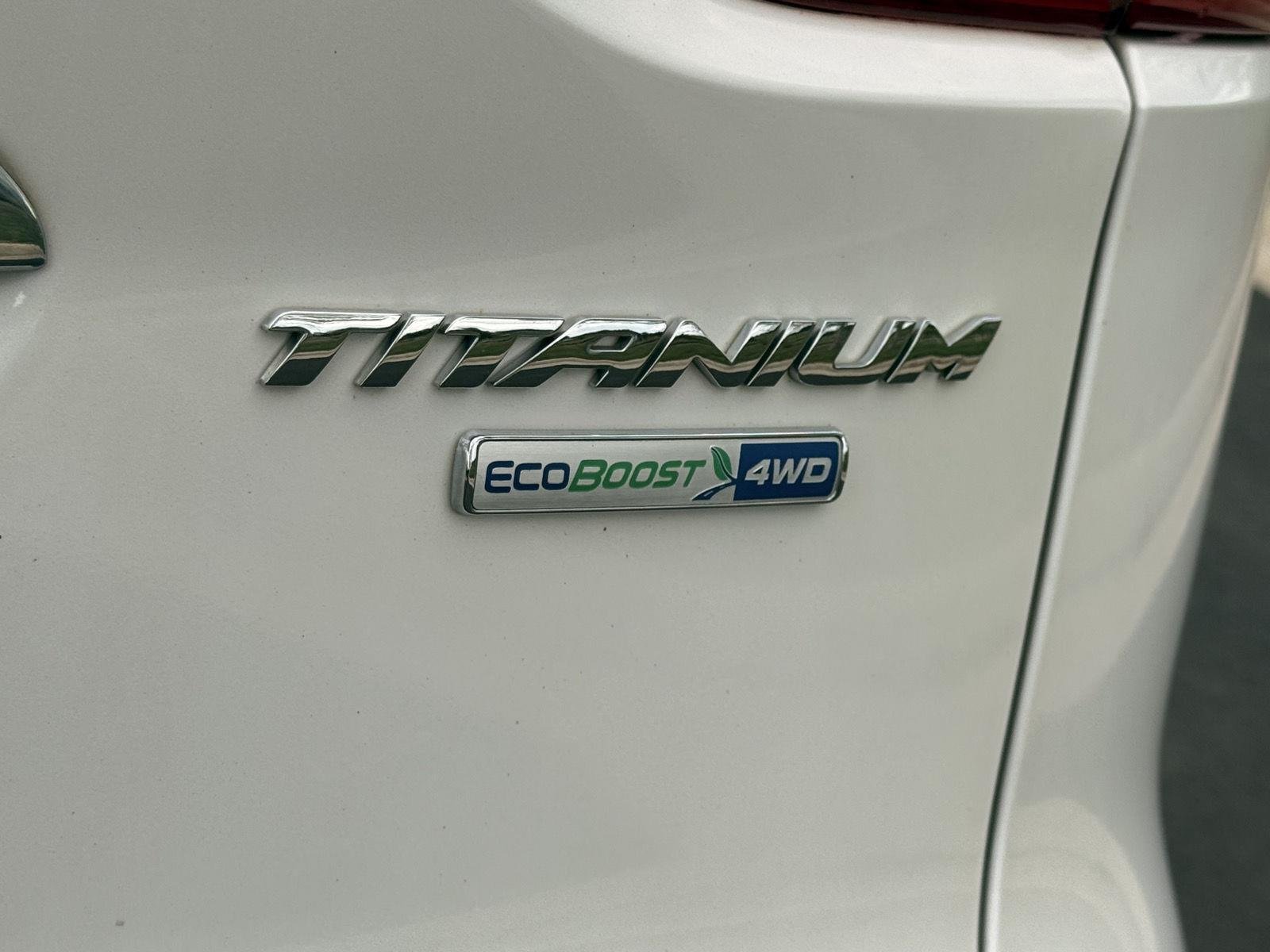 Used 2016 White Platinum Metallic Tri-Coat Ford Titanium image 17