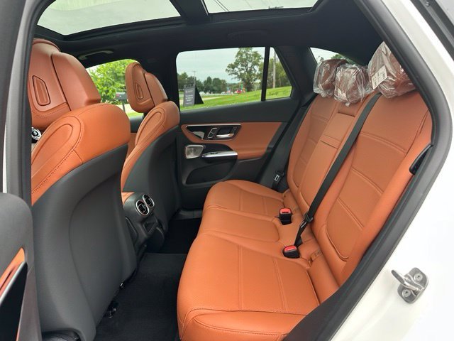 New 2027 Polar White Mercedes-Benz GLC 300 image 56
