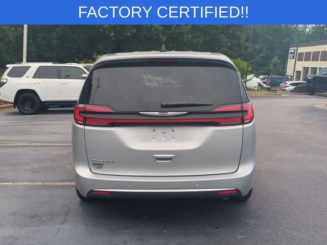 Used 2024 Silver Chrysler Touring L image 4