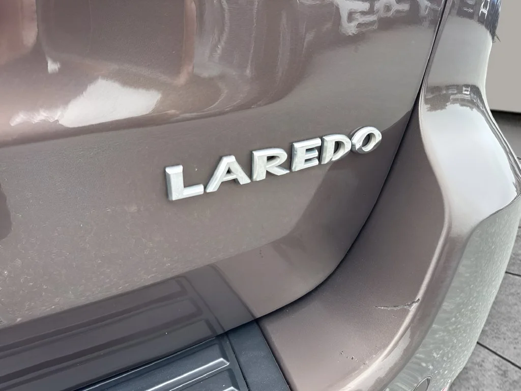 Used 2017 Brown Jeep Laredo image 27