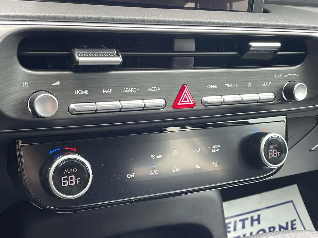 New 2026 Gray Hyundai SE image 29