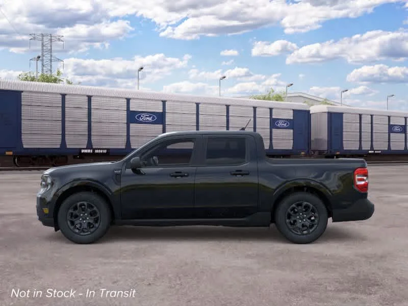 New 2026 Shadow Black Ford XLT image 3