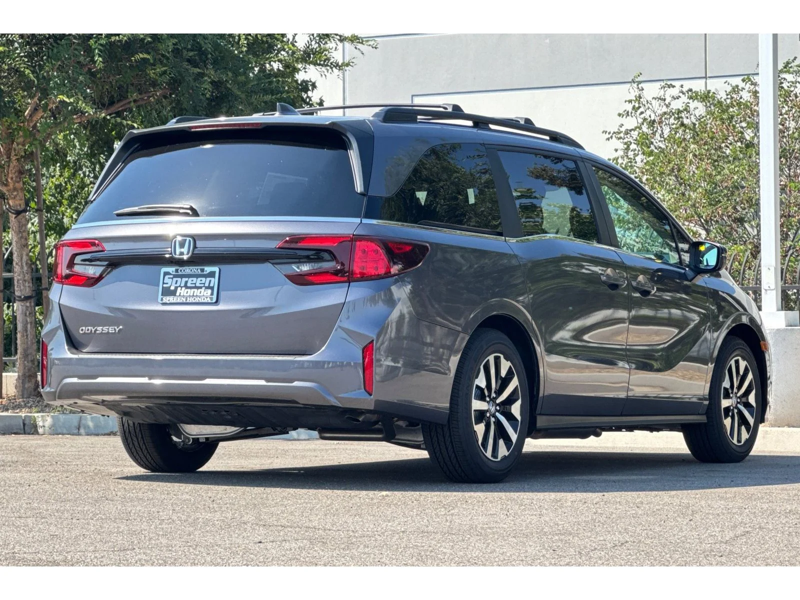Used 2026 Modern Steel Metallic Honda EX-L image 3