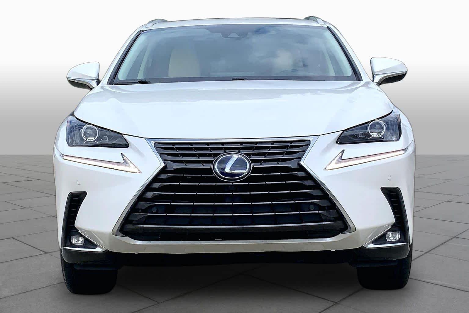 Used 2021 Eminent White Pearl Lexus  image 4