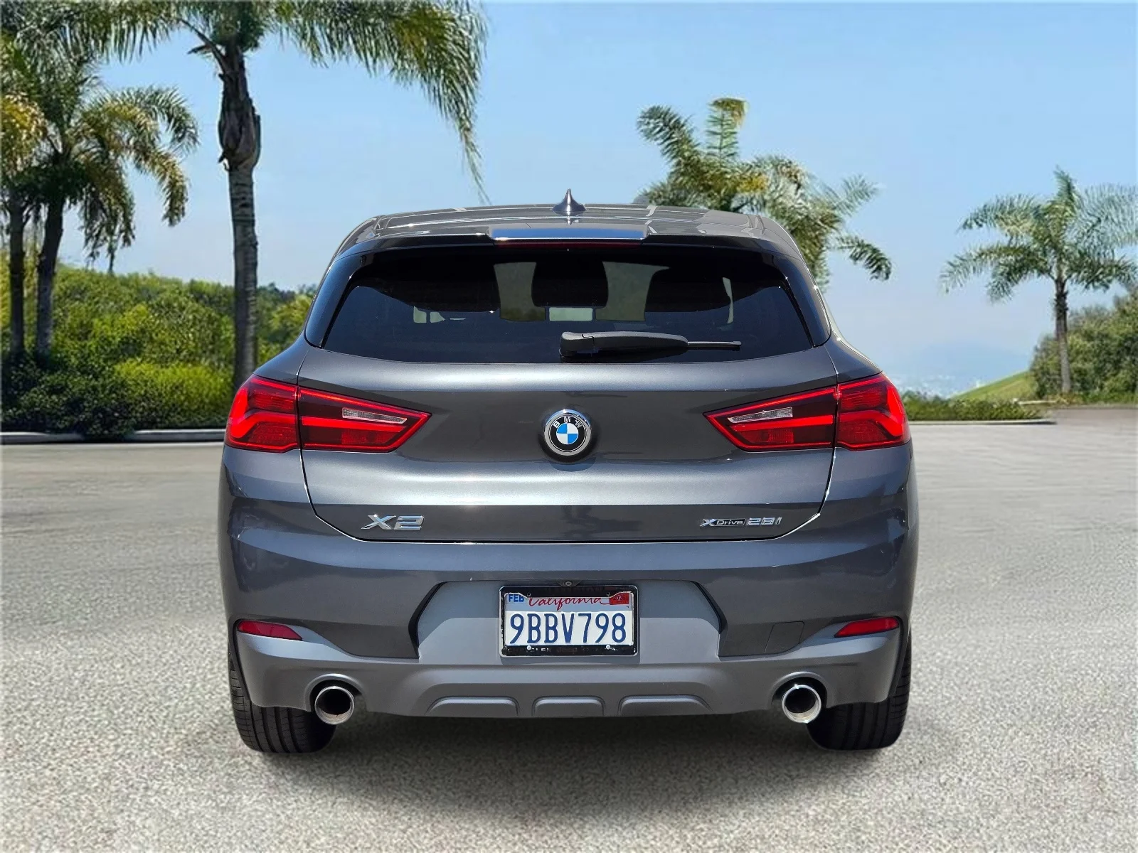 Used 2018 Mineral Gray Metallic BMW xDrive28i Sports Activity Coupe image 5