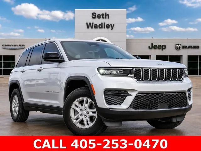 2025 Jeep Grand Cherokee Laredo 4x4