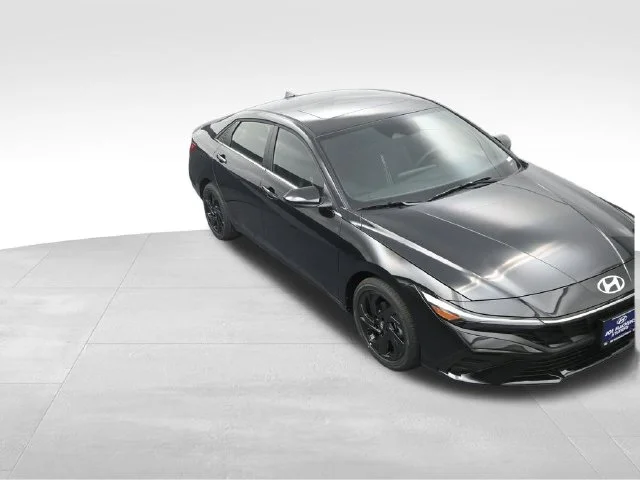 Used 2026 Black Hyundai SEL Sport Premium image 25