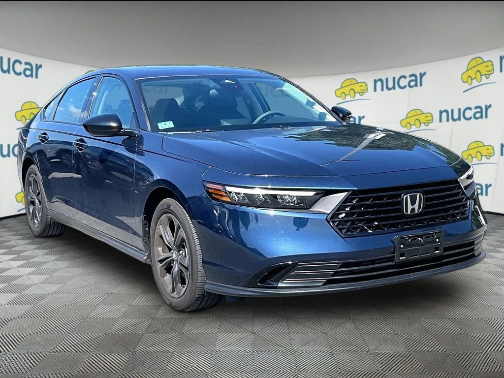 Used 2025 Blue Honda SE image 1