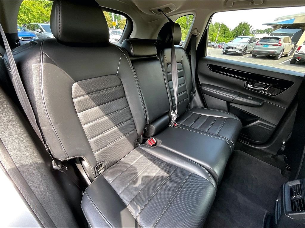 Used 2024 Silver Honda EX-L image 16