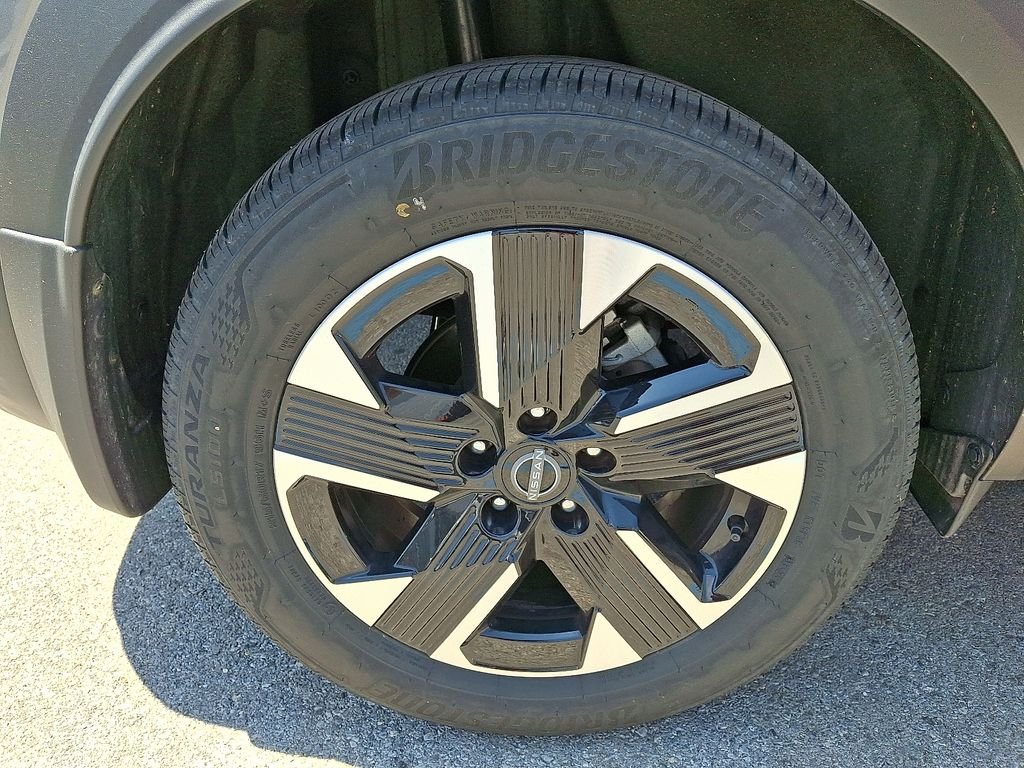 Used 2026 Gray Nissan SV image 8