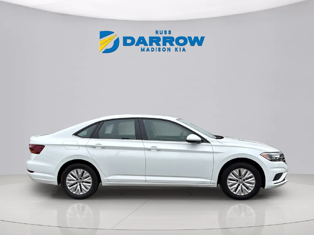 Used 2019 White Volkswagen 1.4T S image 6