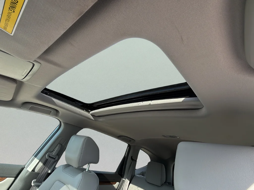 Used 2017 Silver Honda Touring image 26