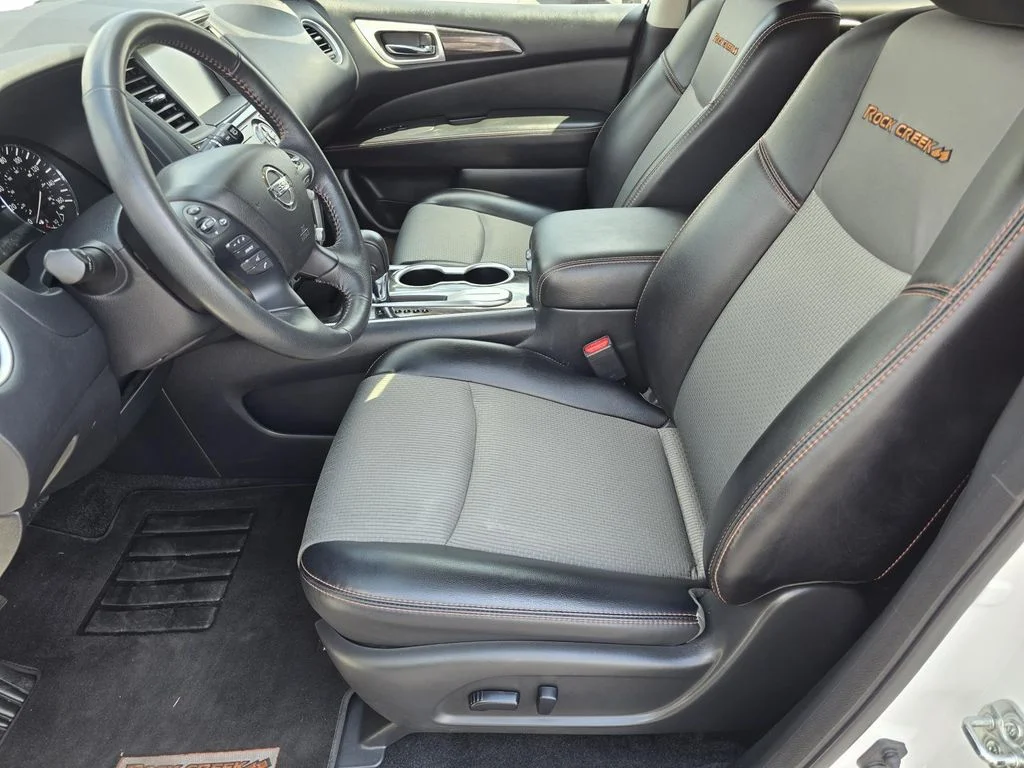 Used 2020 White Nissan SV 2WD image 9