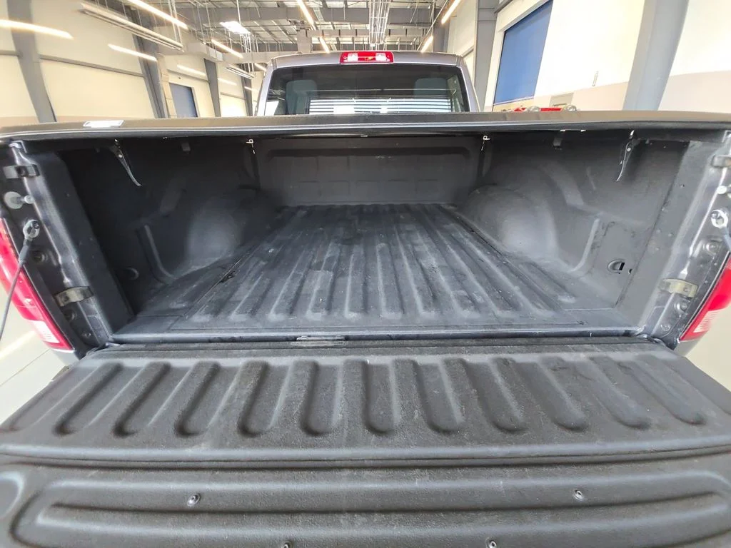 Used 2019 Gray Ram Tradesman image 23