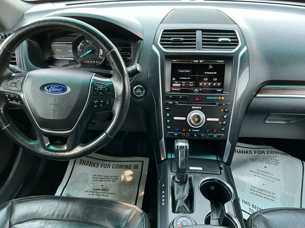 Used 2016 Silver Ford Limited image 17
