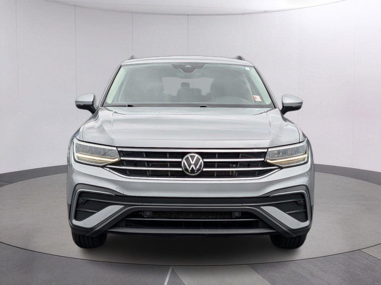 Used 2023 Pyrite Silver Metallic Volkswagen S image 8
