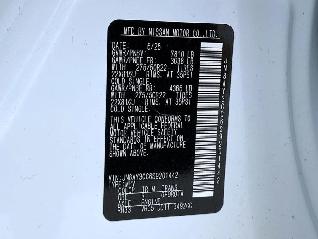 Used 2025 White Nissan Platinum Reserve image 28