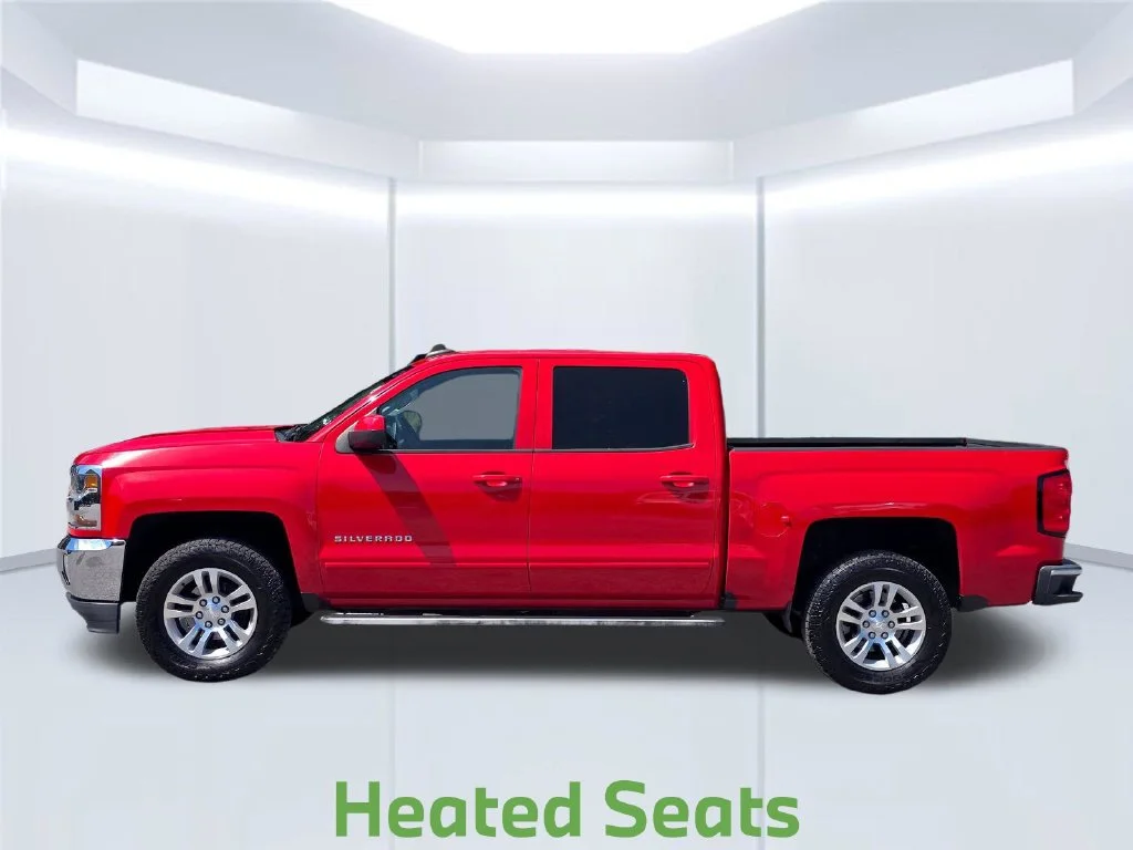 Used 2018 Red Chevrolet LT image 17