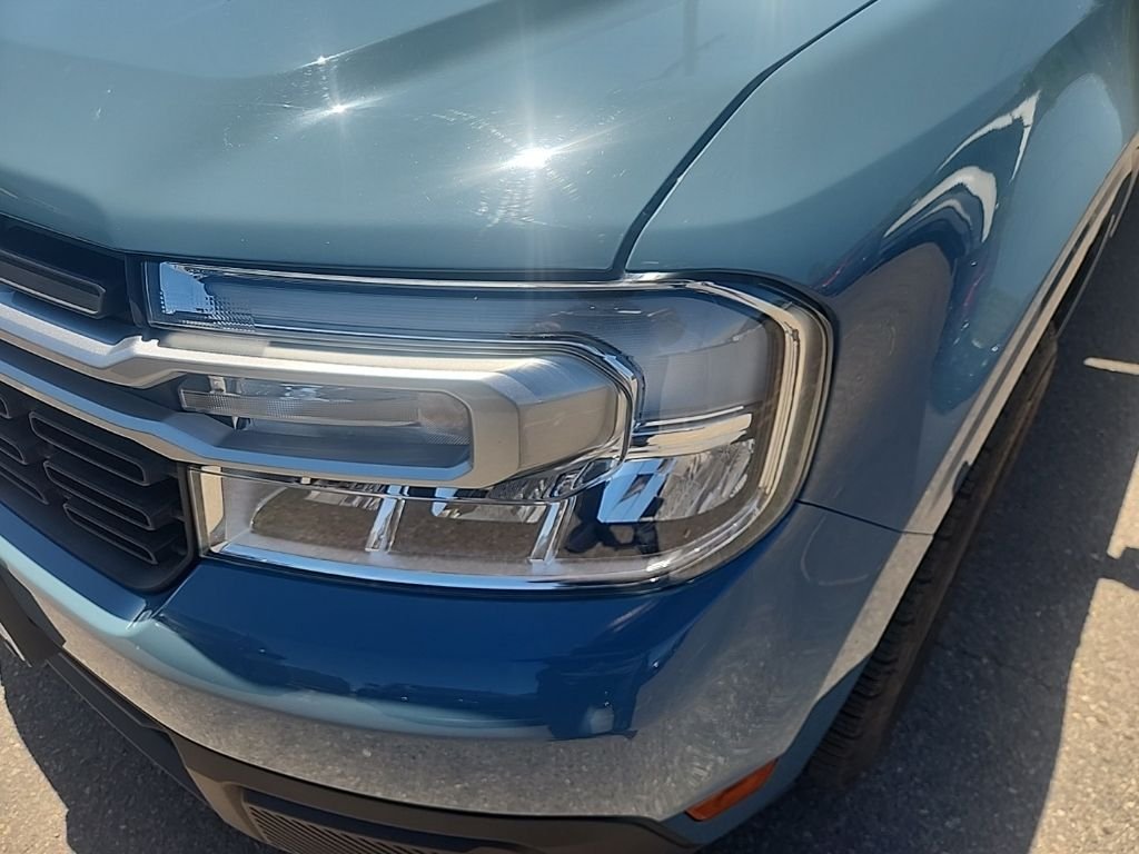 Used 2022  Ford Lariat image 5
