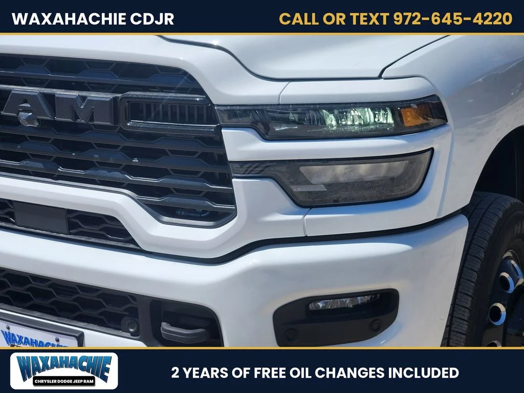 New 2027 Bright White Clear-Coat Exterior Paint RAM Big Horn image 6